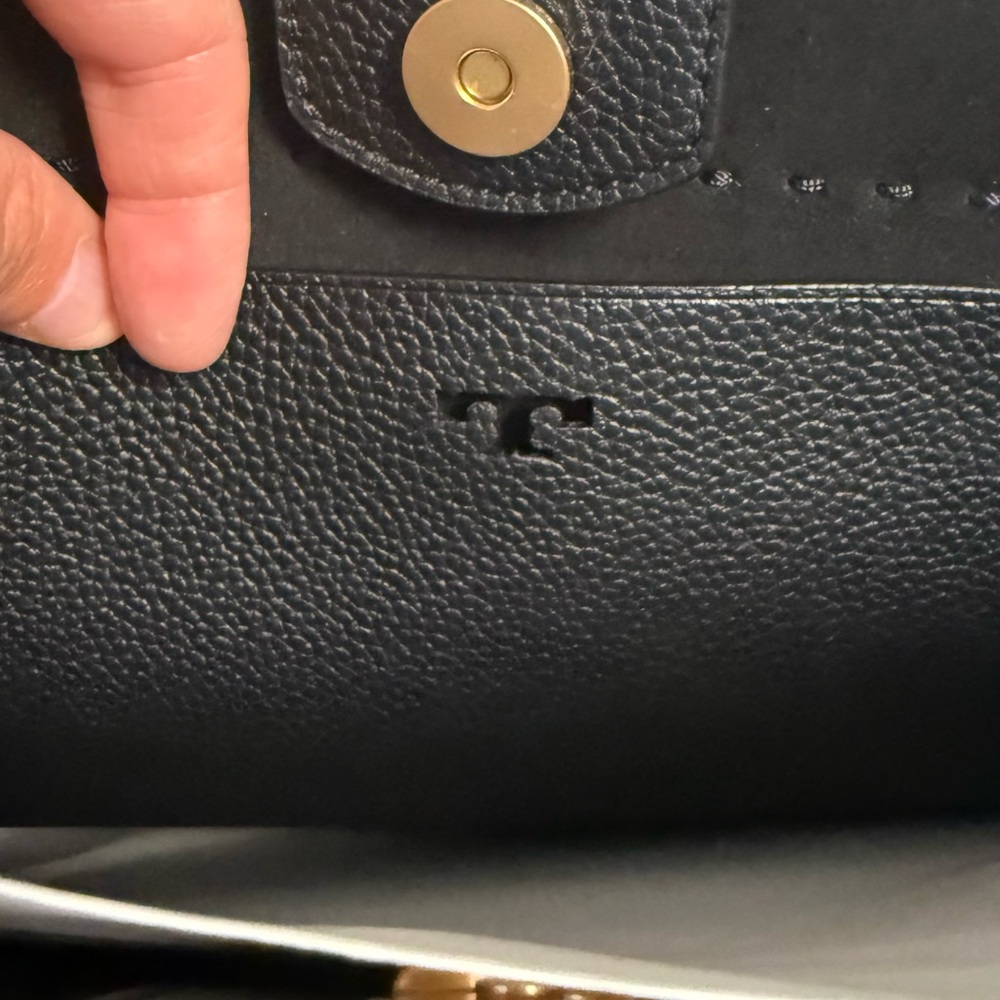 Torrey BurchMcGraw Hobo  New with tags - Picture 5 of 8